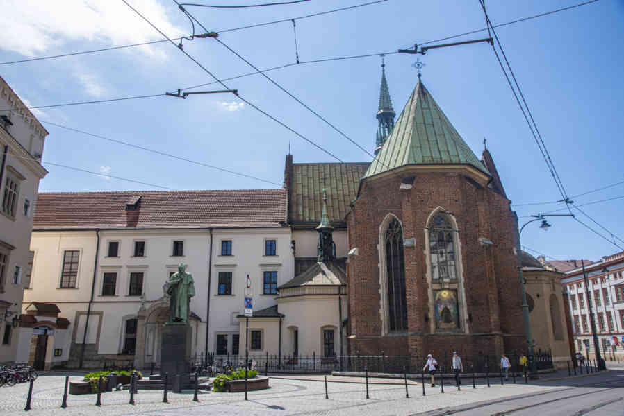 Polonia - Cracovia 101 - basílica de San Francisco de Asís.jpg